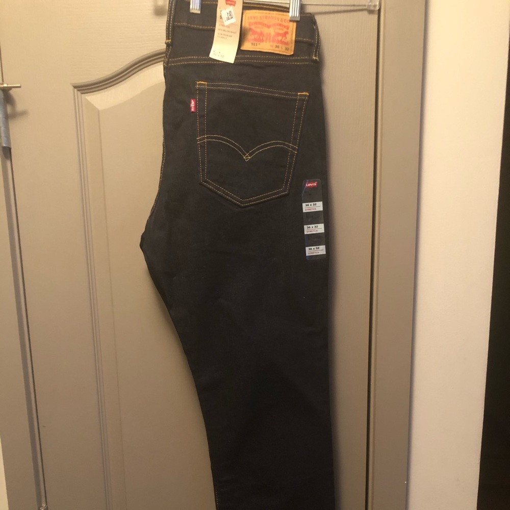 Mens Levi’s 511 Slim deep blue jeans. Size 36 x 32